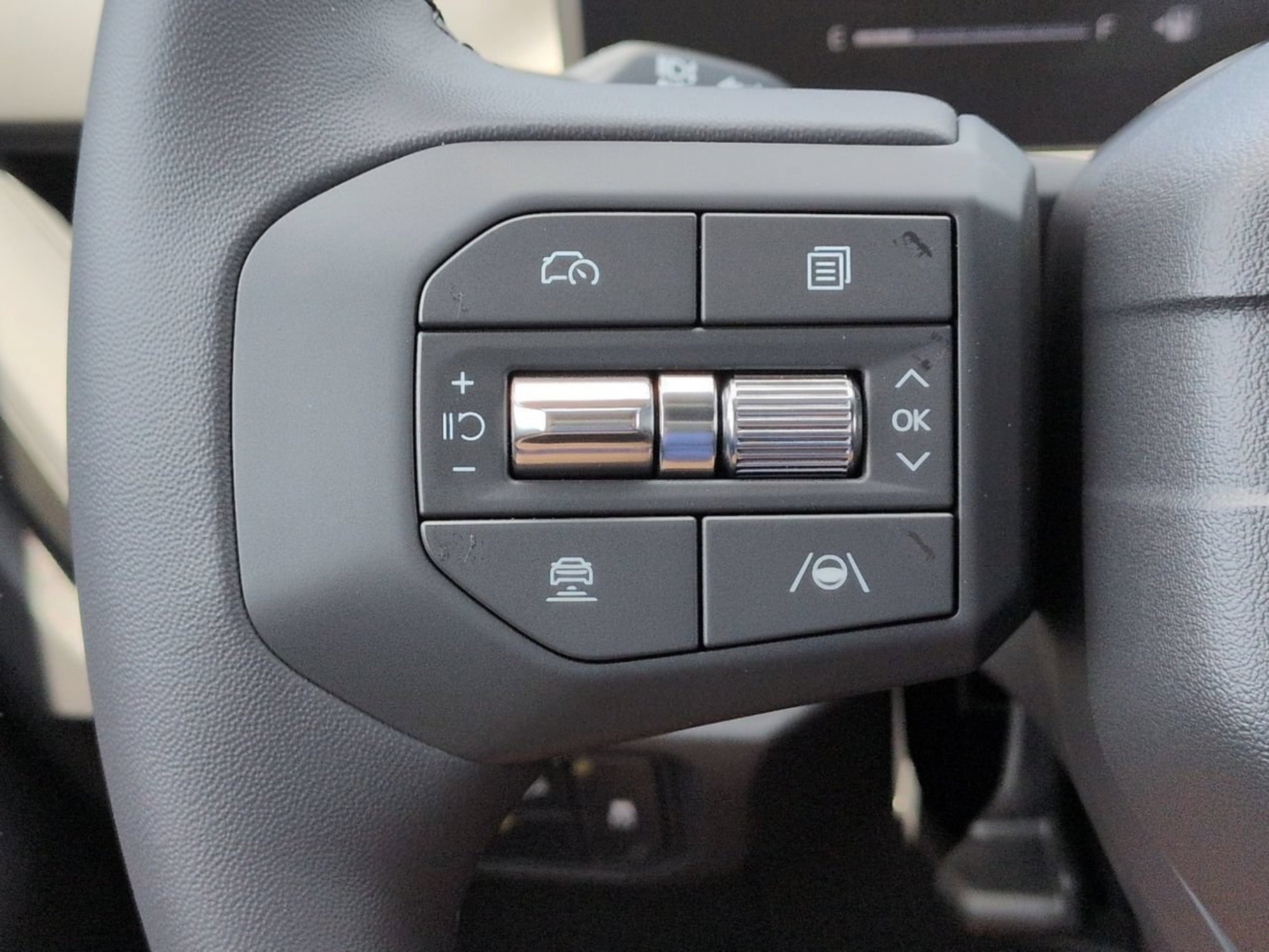 New 2027 Snow White Pearl Kia X-Line S image 27