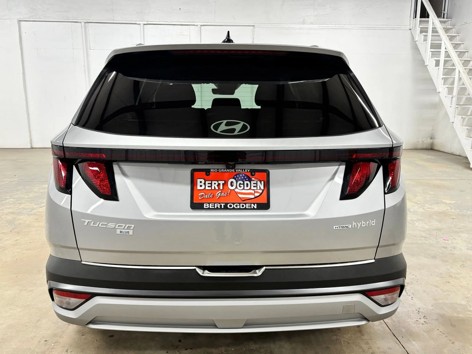 Used 2025 Silver Hyundai Blue image 6