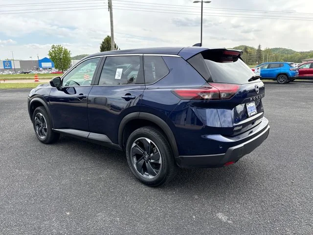 Used 2025 Deep Ocean Blue Nissan SV image 5