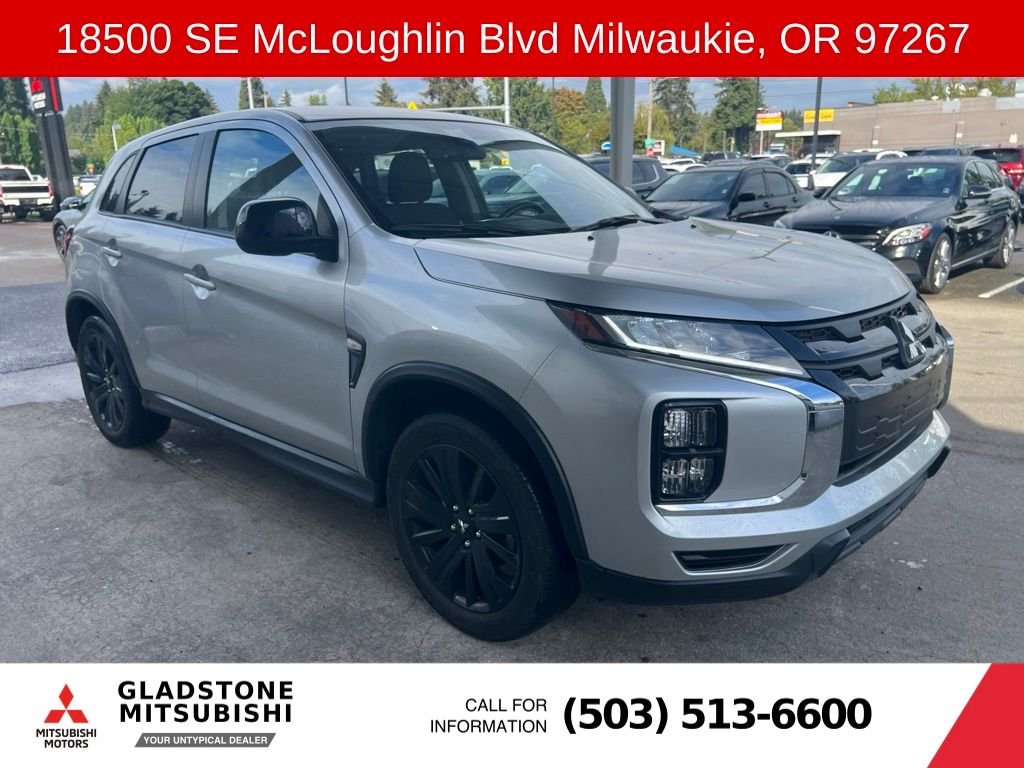 Used 2025 White Diamond Mitsubishi 2.0 ES image 1