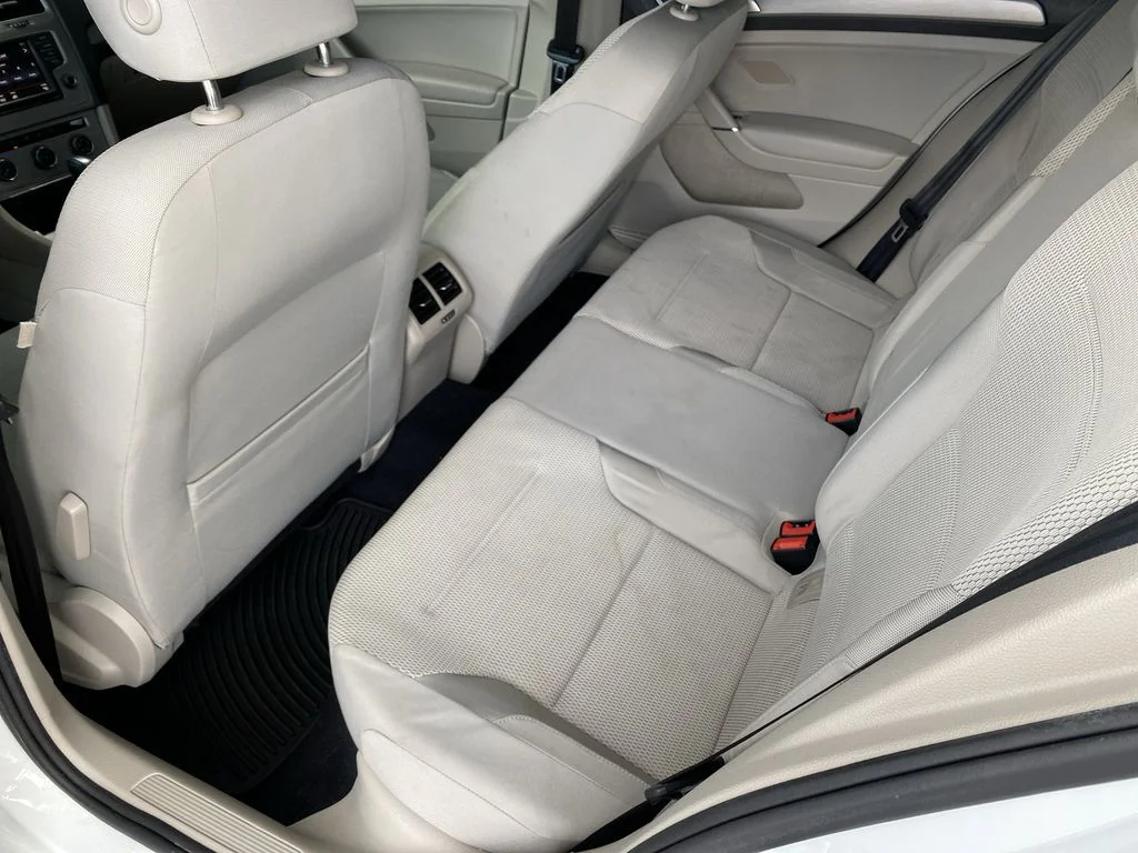Used 2016 Pure White Volkswagen S image 22