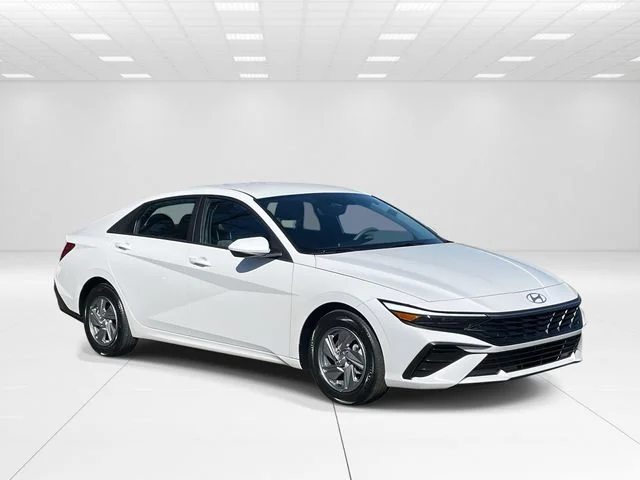2024 Hyundai Elantra 2.0 SE IVT's photo