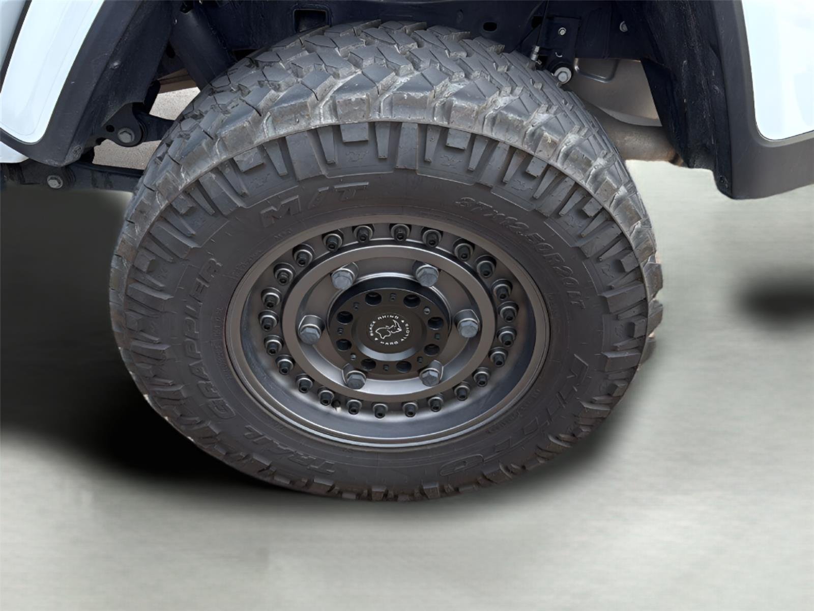 Used 2022 Bright White Clearcoat Jeep Altitude image 8