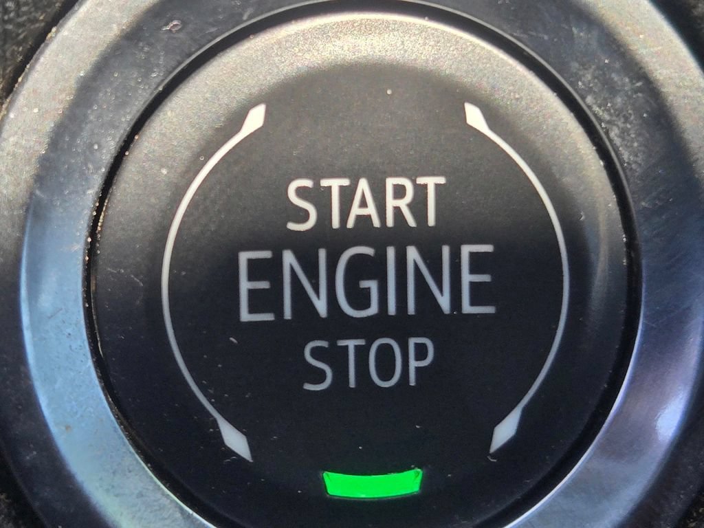 Used 2025 Summit White Chevrolet WT/LT image 16