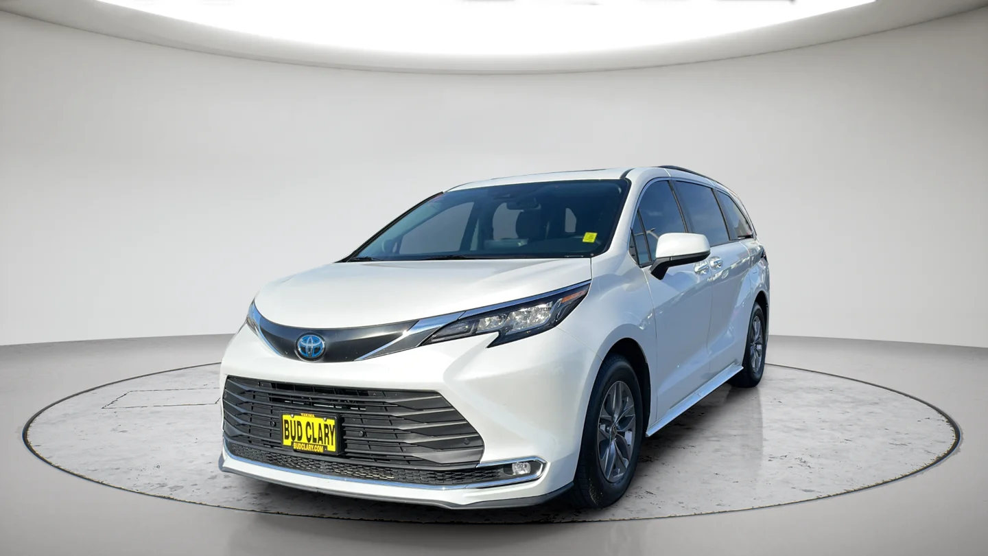 2023 Toyota Sienna