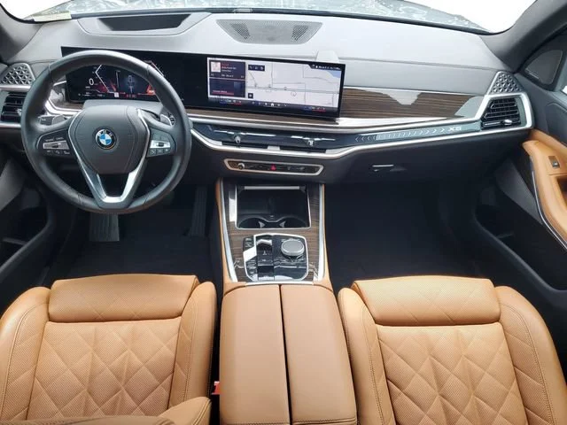 Used 2025 Gray BMW xDrive40i image 26
