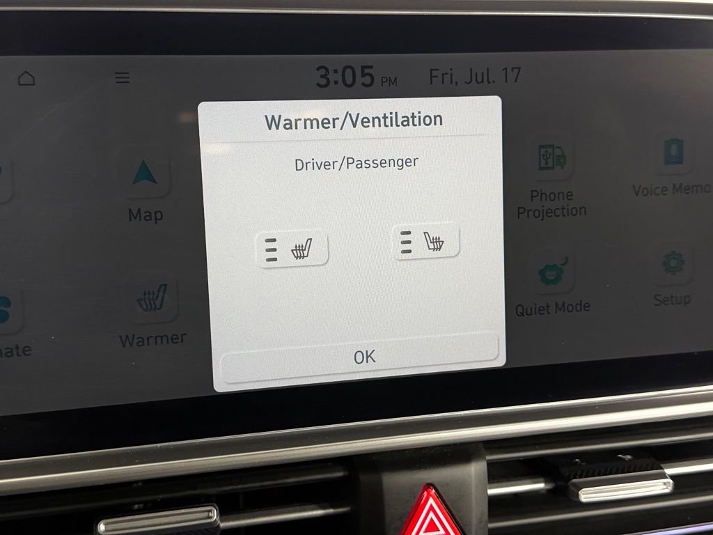 Used 2025 White Hyundai SEL image 20