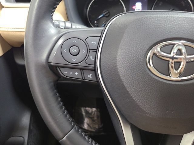 Certified Used 2022 Blizzard Pearl Toyota Hybrid XLE Premium image 27