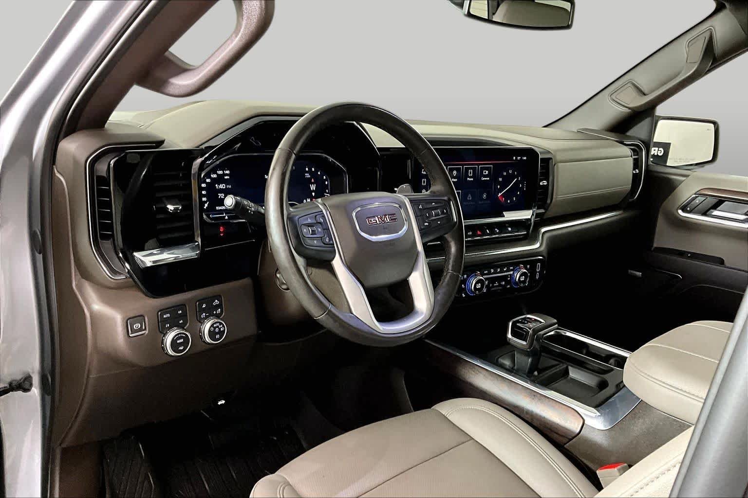 Used 2024 Sterling Metallic GMC SLT image 16