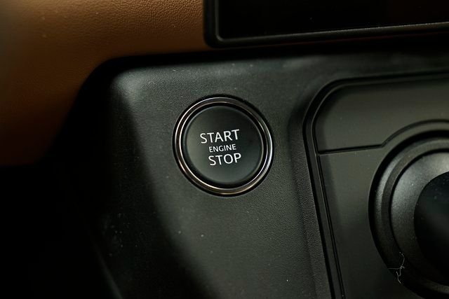 New 2026 Woolstone Green LAND ROVER S image 47