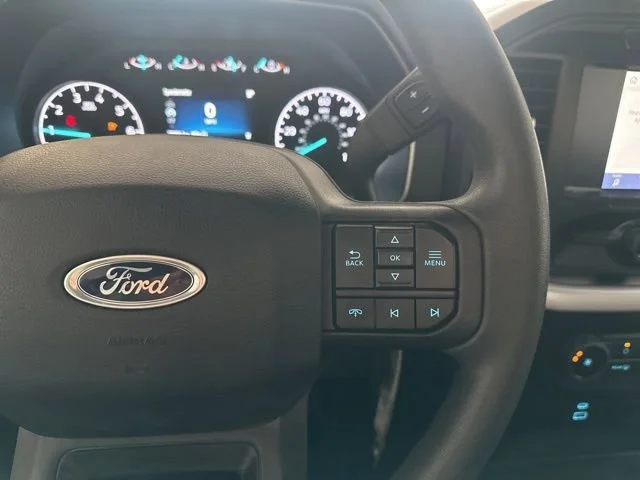 Used 2023  Ford XL image 26