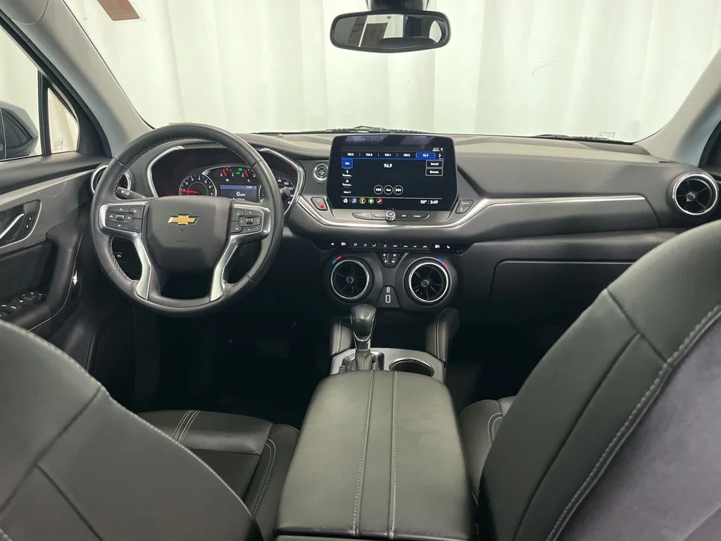 Used 2023 Black Chevrolet LT image 9
