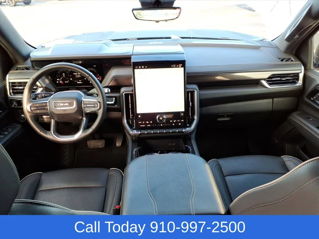 Used 2025 Onyx Black GMC Elevation image 16