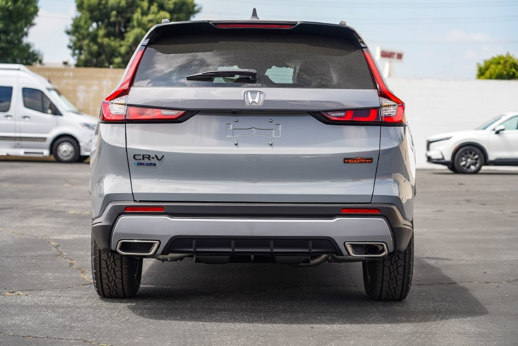 New 2026 Urban Gray Pearl Honda TrailSport image 8