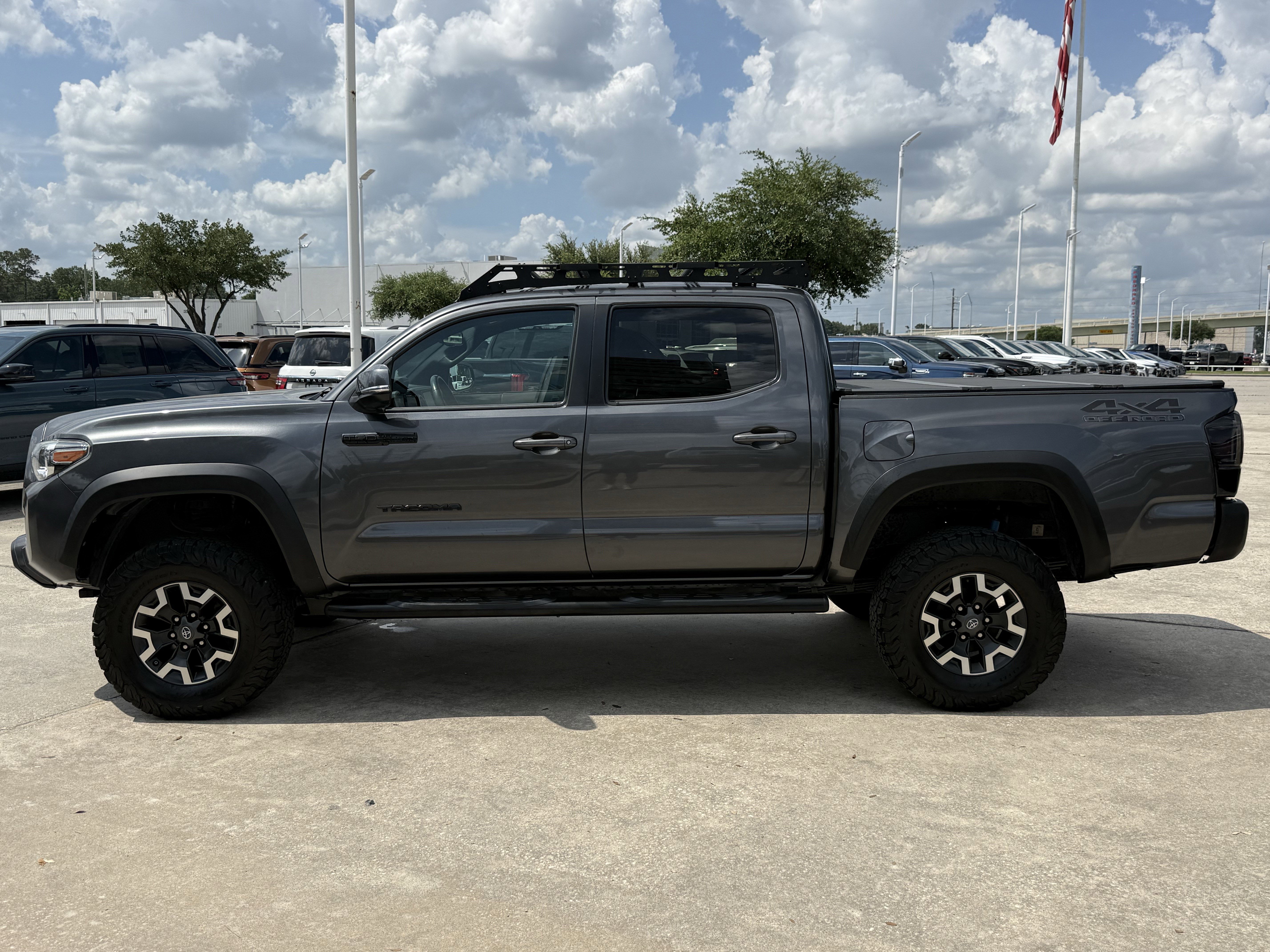 Used 2022 Magnetic Gray Metallic Toyota SR image 7