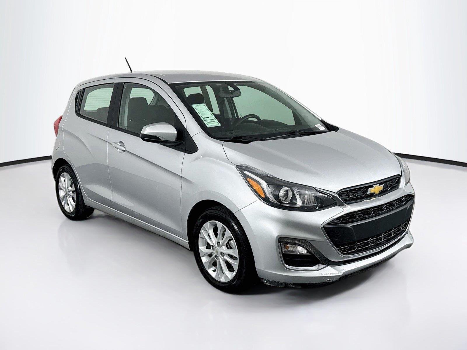 Used 2021 Silver Ice Chevrolet 1LT image 8