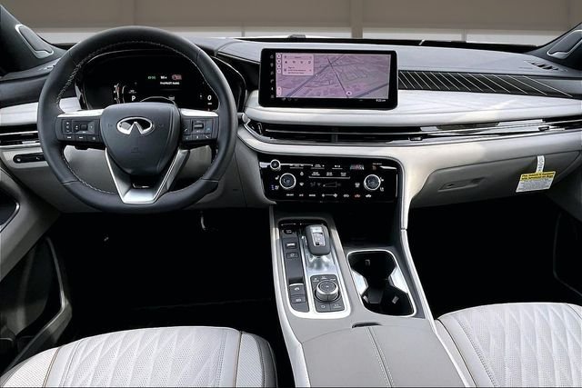 New 2027 2T RAD WHT INFINITI Autograph image 16