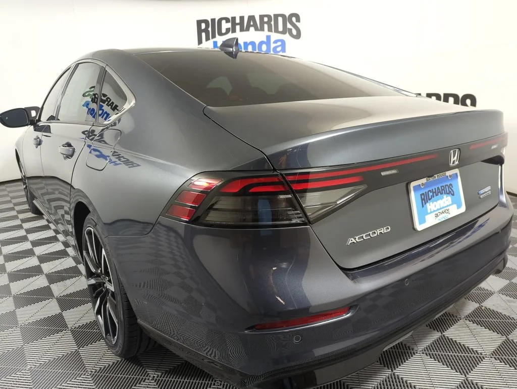 Certified Used 2024 Meteorite Gray Metallic Honda HYBRID TRG image 34