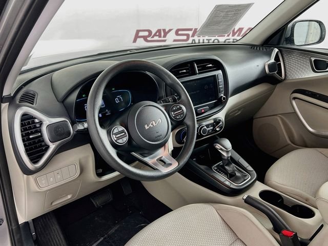 2025 Kia Soul LX - Photo 30