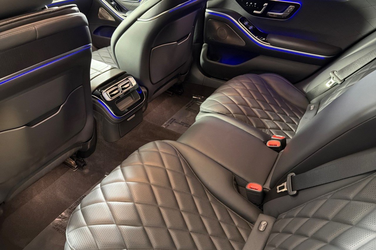 Certified Used 2022 Black Mercedes-Benz S 580 image 11