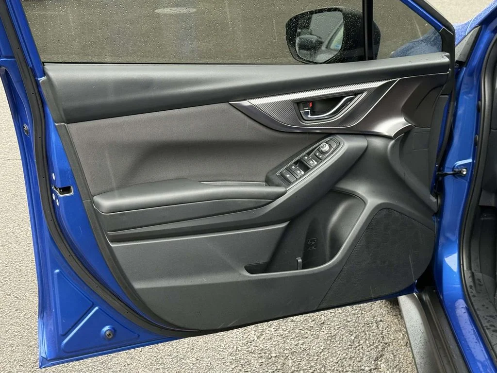 Used 2022 Blue Subaru Premium image 27