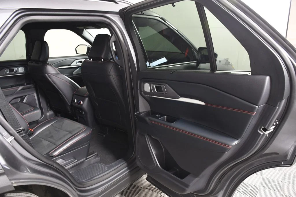 Used 2025 Carbonized Gray Metallic Ford ST image 12