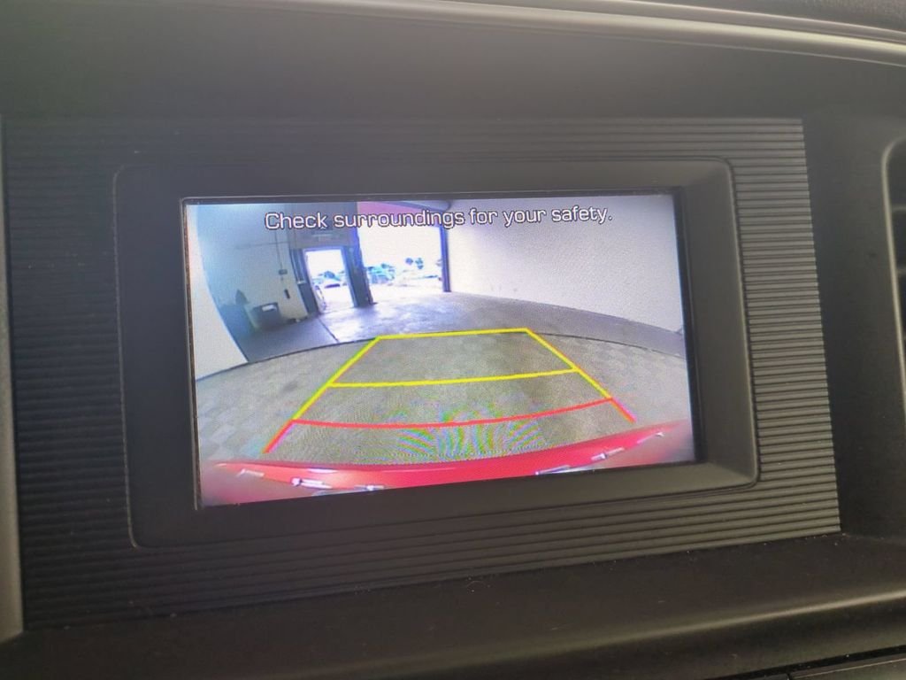 2019 Hyundai Elantra SE - Photo 22