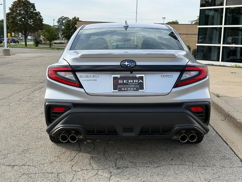 Used 2023 Ice Silver Metallic Subaru Premium image 4