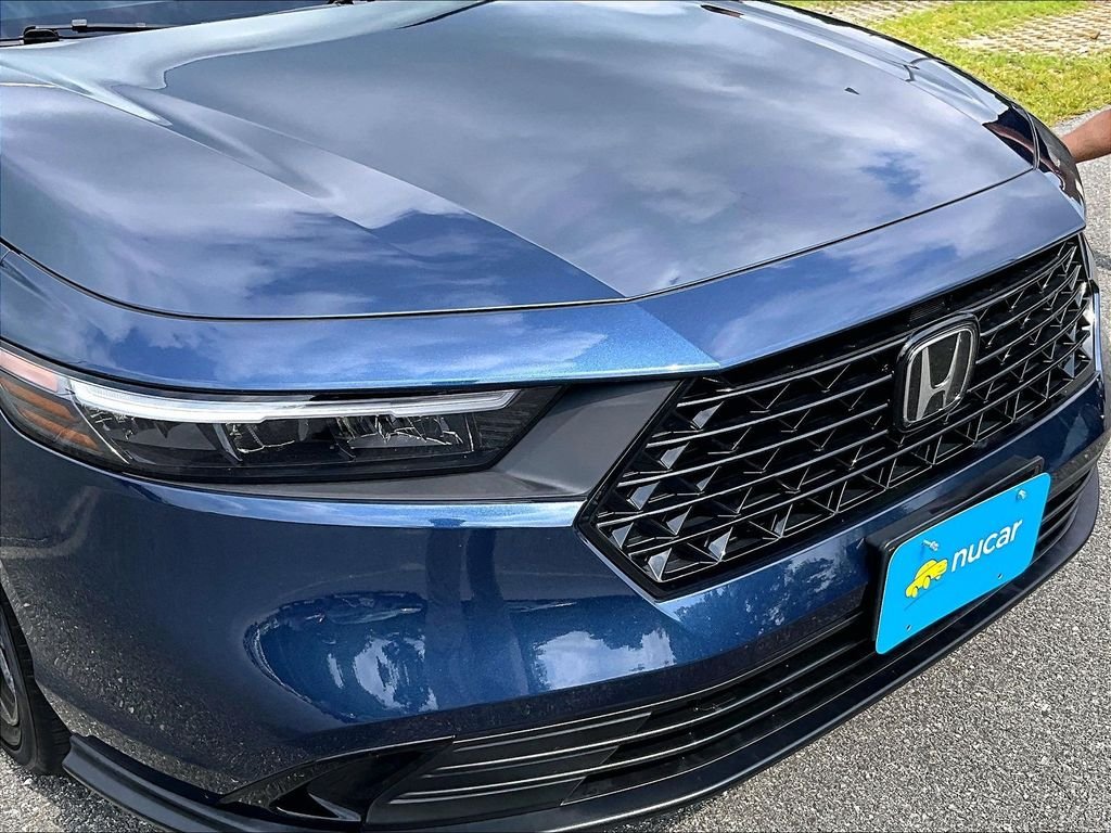 Used 2025 Blue Honda SE image 31