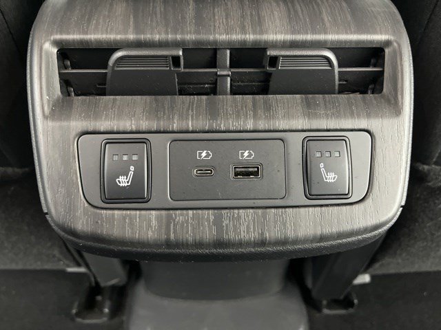Used 2023 Deep Ocean Blue Pearl/Black Diamond Pearl Nissan ENGAGE image 39
