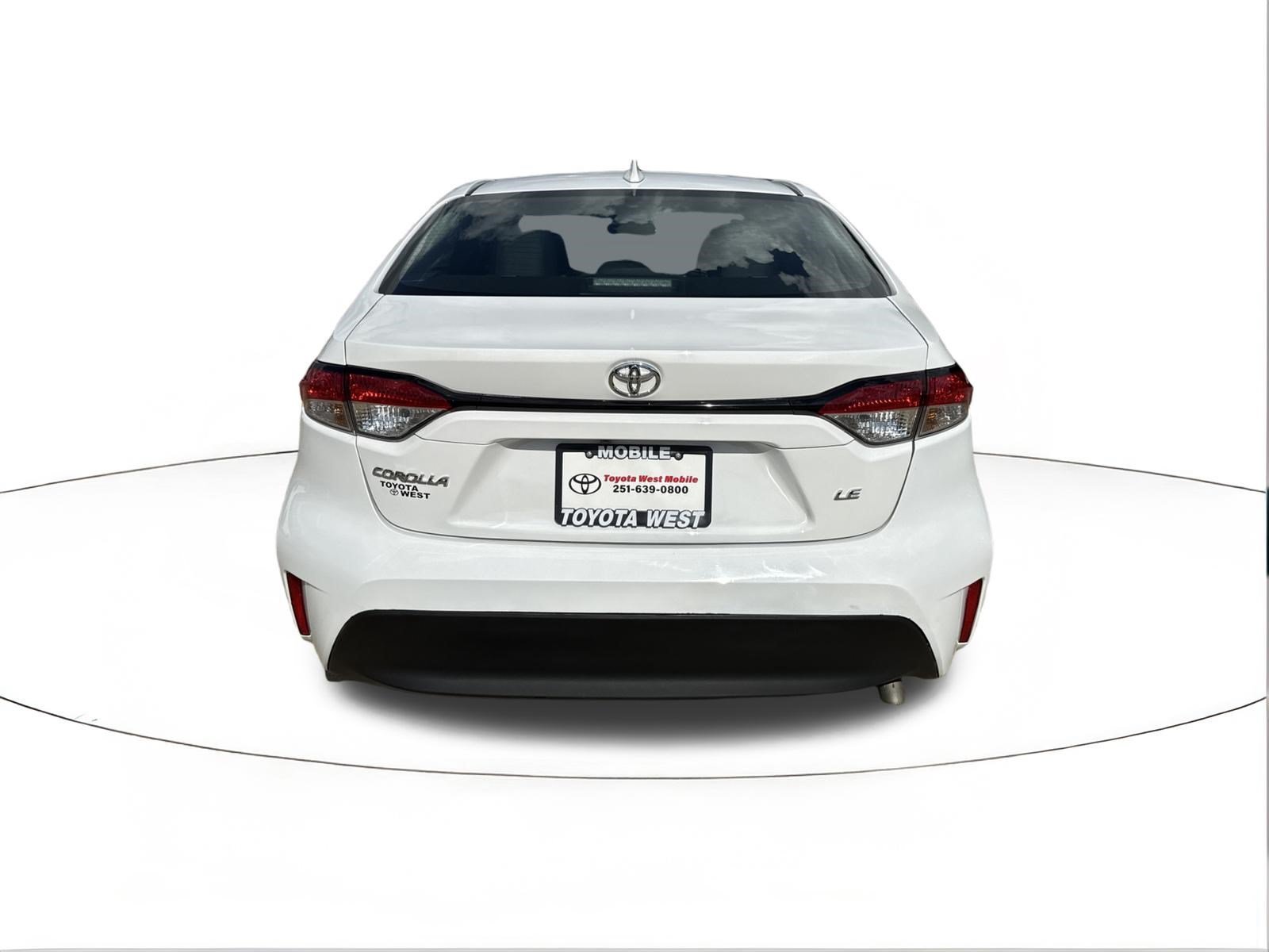Used 2025 Ice Cap Toyota LE image 4