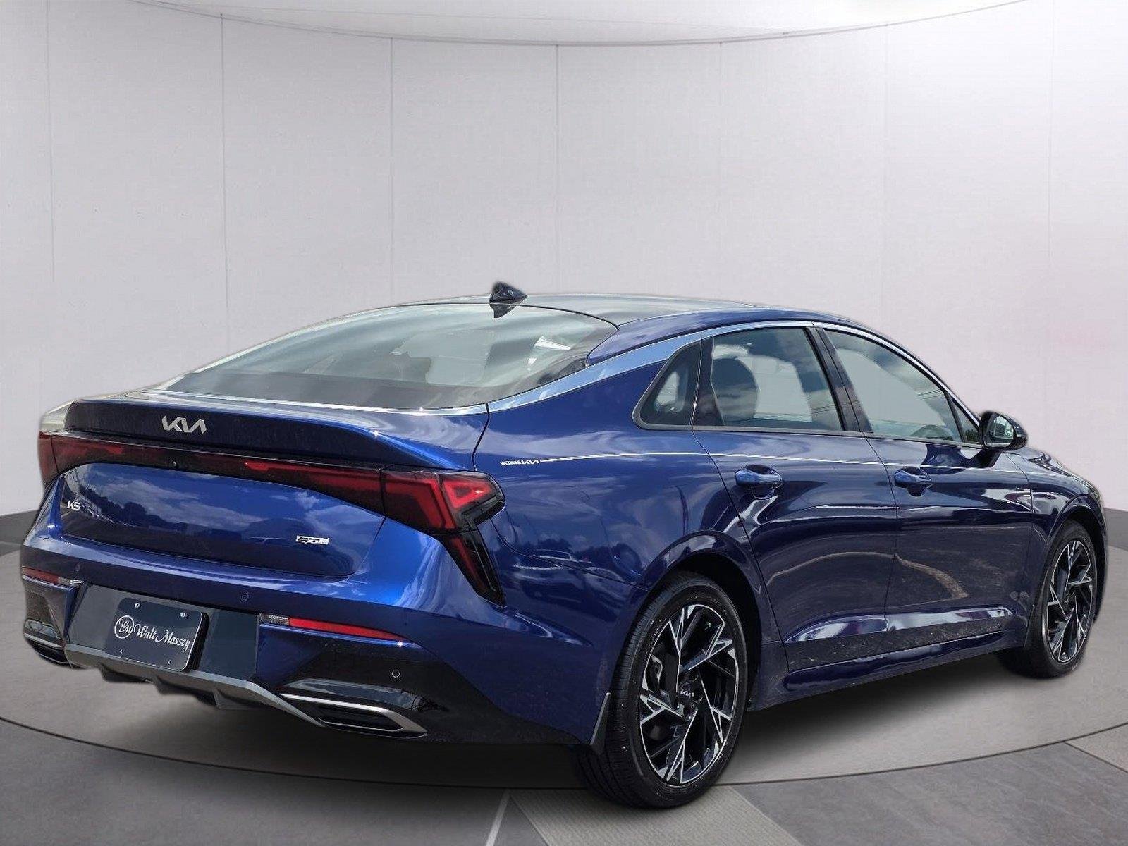 Used 2025 Yacht Blue Kia GT-Line image 5