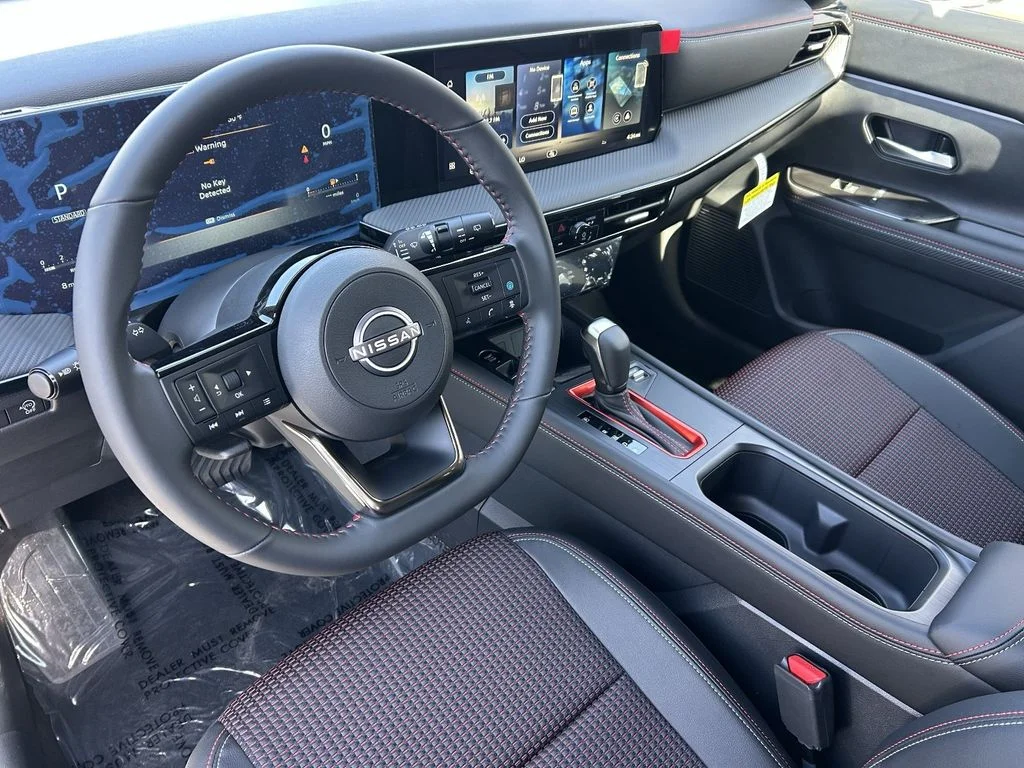 New 2026 Arctic Ice Blue Metallic / Super Black Two-tone Nissan SR image 13
