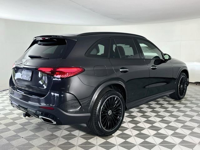 New 2026 Graphite Grey Metallic Mercedes-Benz GLC 300 image 38