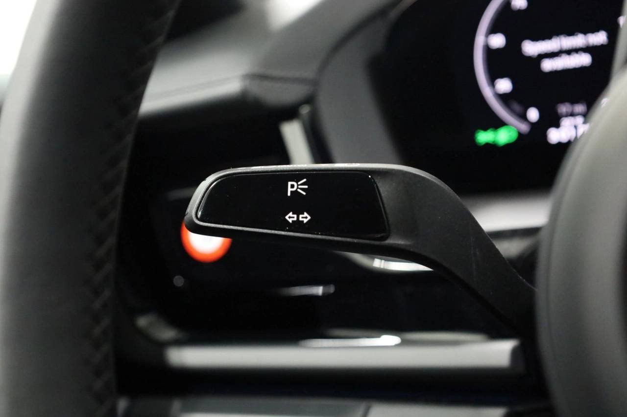 2026 Porsche Panamera Base - Photo 31