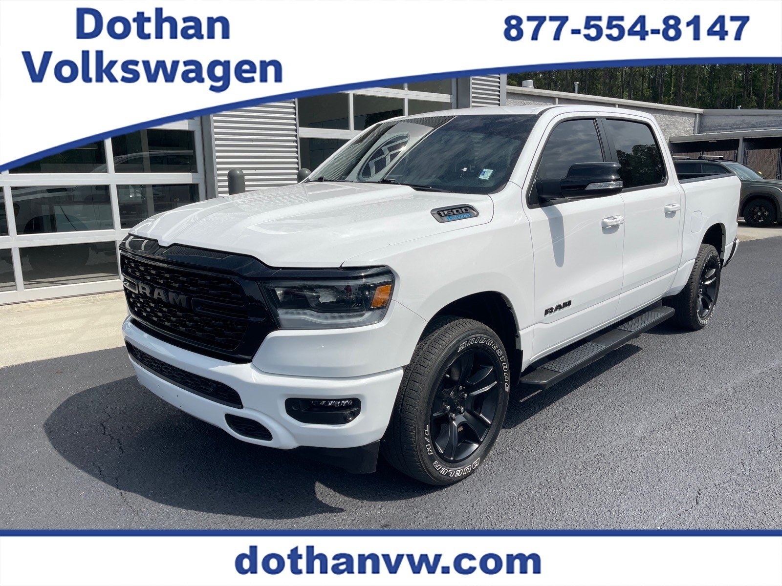 2022 RAM 1500 Big Horn/Lone Star 4x4 Crew Cab 5'7's photo