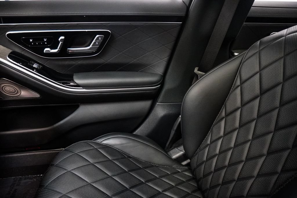 Used 2022 Gray Mercedes-Benz S 500 image 30