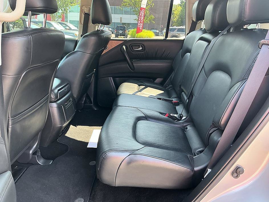 Used 2022 Brilliant Silver Metallic Nissan SL image 25