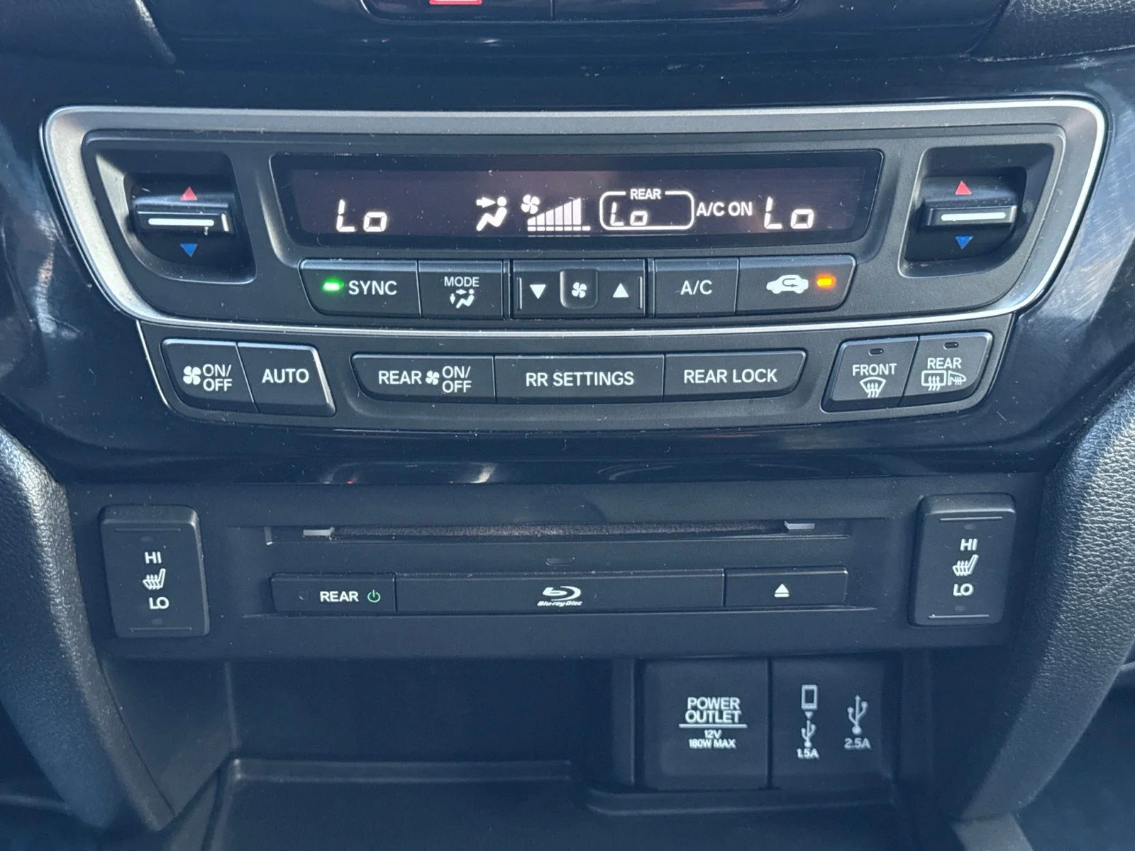 Used 2017 White Diamond Pearl Honda Touring image 37