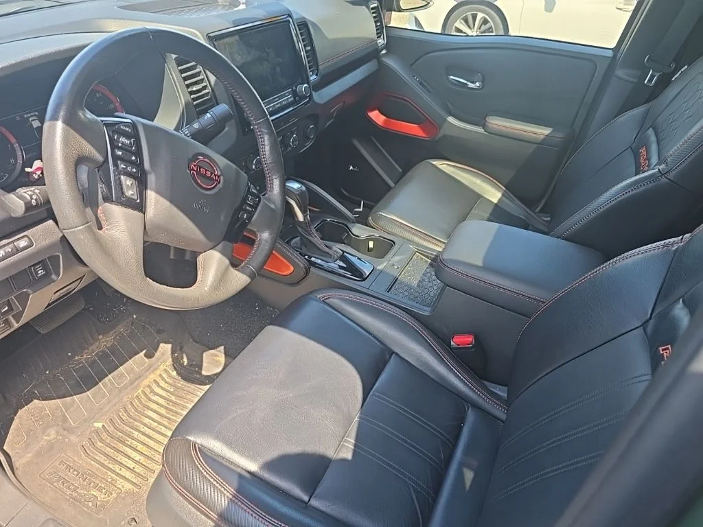 Used 2023 Green Nissan PRO-4X image 10