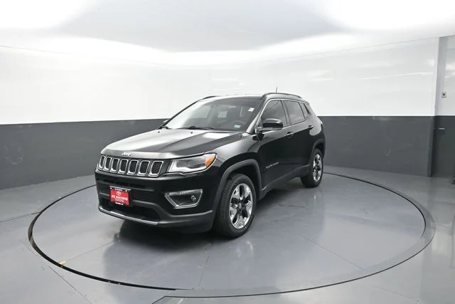Used 2018 Black Jeep Limited image 34