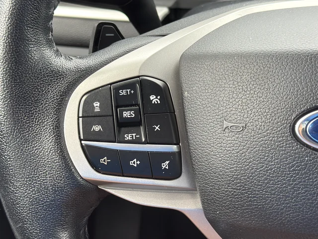 Used 2021 White Ford XLT image 21