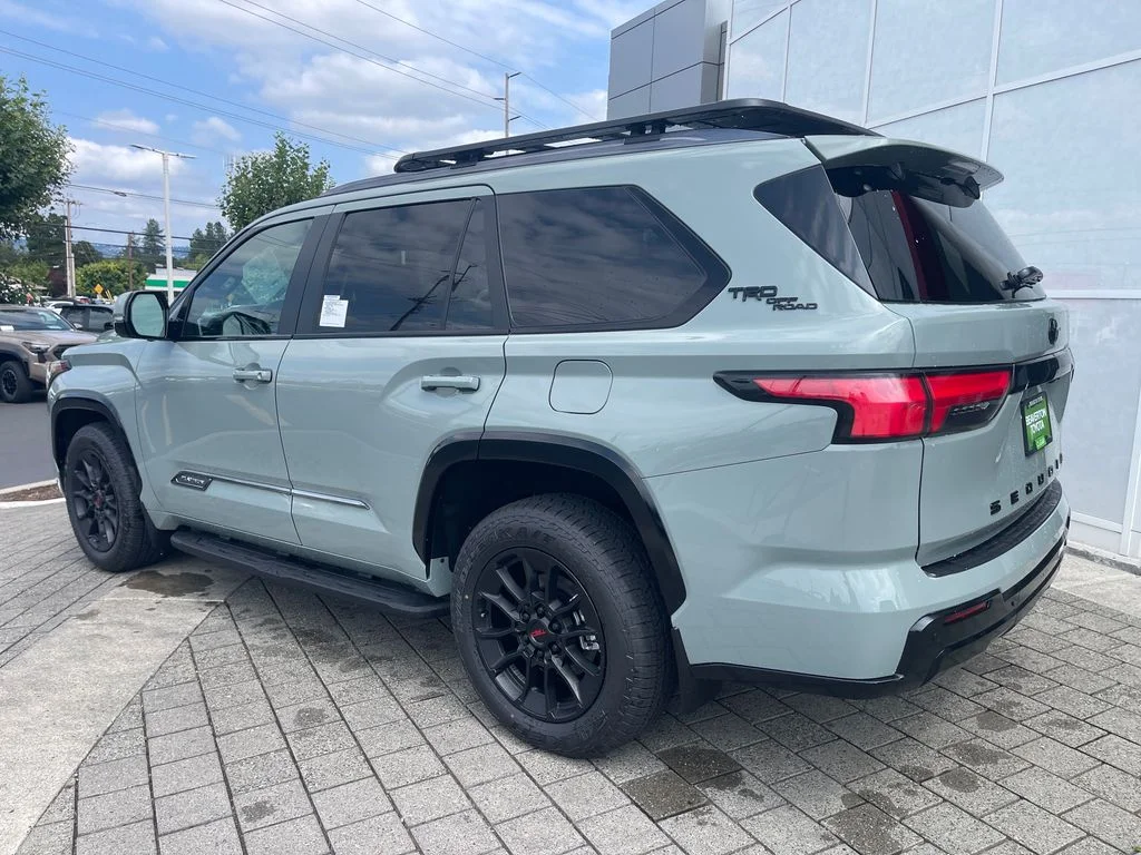New 2026  Toyota Platinum image 3