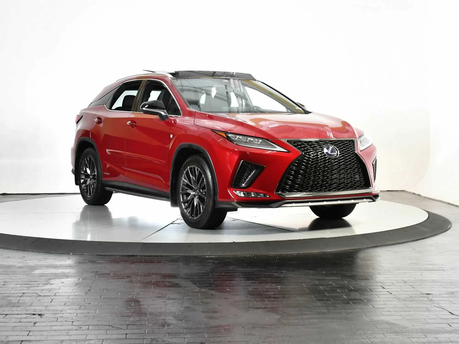 Certified Used 2020 MATADOR RED MICA Lexus F SPORT Performance image 9