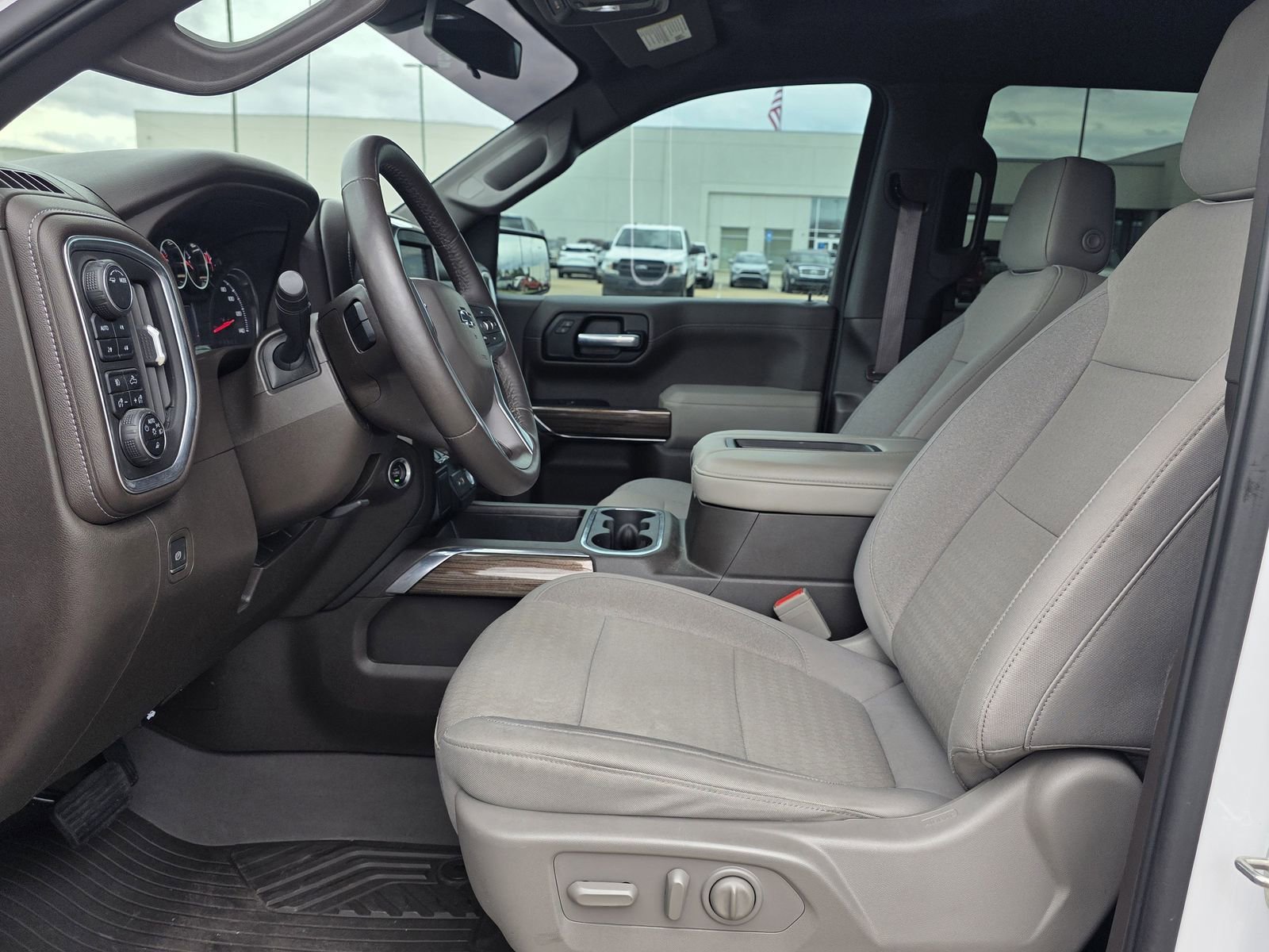 Used 2022 Summit White Chevrolet RST image 15