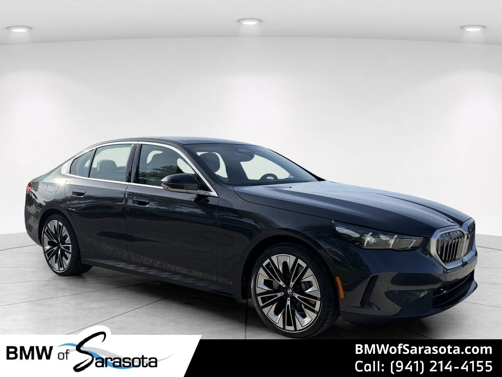 New 2027 Dark Graphite Metallic BMW 530i image 1