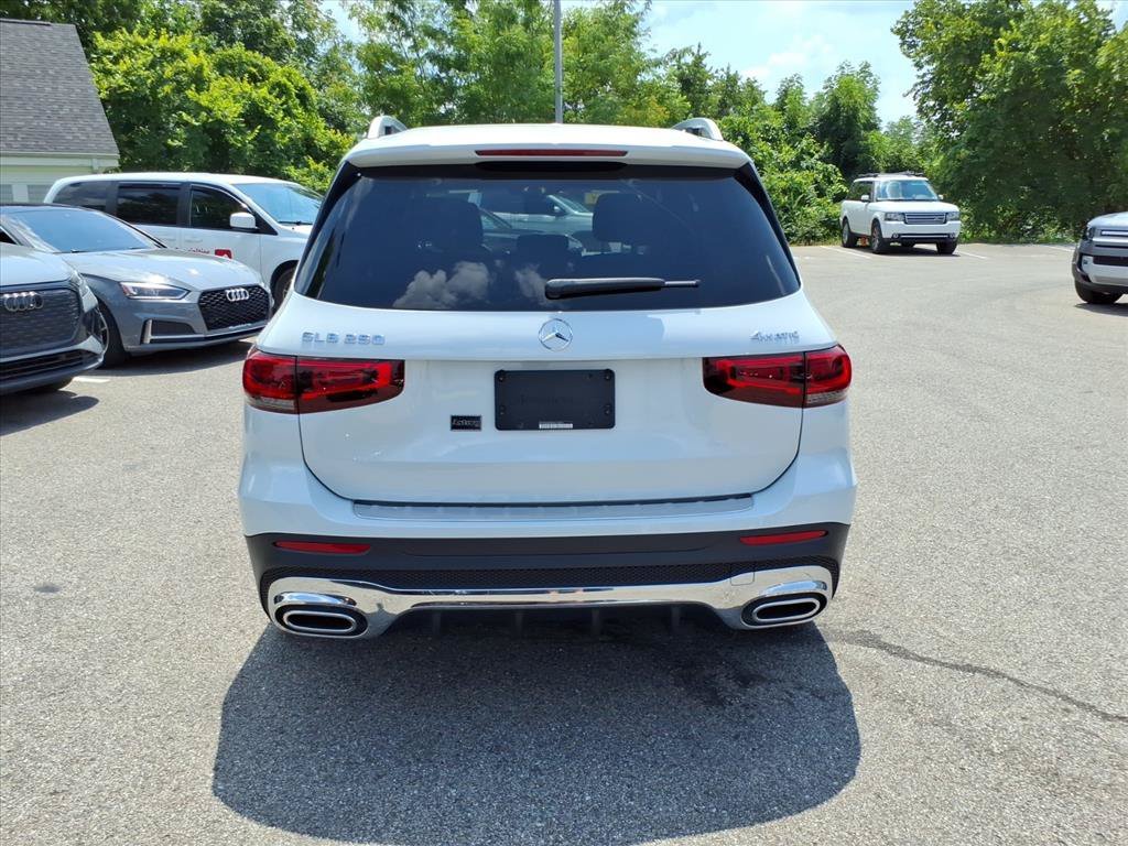 Certified Used 2021 White Mercedes-Benz GLB 250 image 4