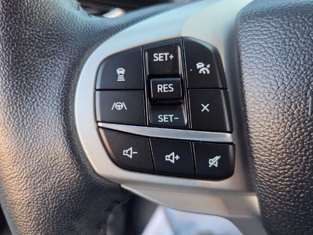 Used 2023 Black Ford XLT image 25