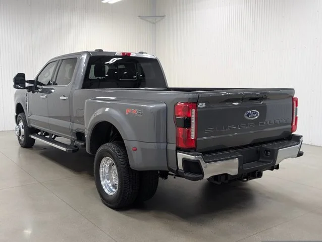 New 2026 Carbonized Gray Metallic Ford F-350® Lariat® image 73