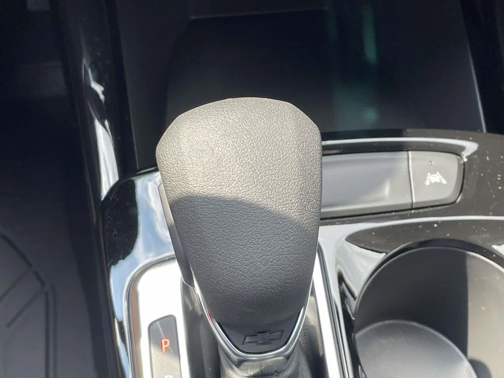 New 2026 Mosaic Black Metallic Chevrolet LT image 26